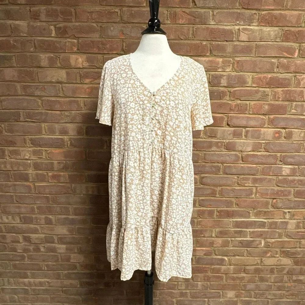 Jodifl Womens Beige & Cream Floral Swing Dress Sz Medium NEW